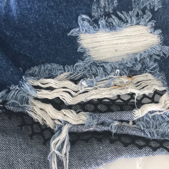 Distressed fishnet denim shorts S - Picture 4 of 5